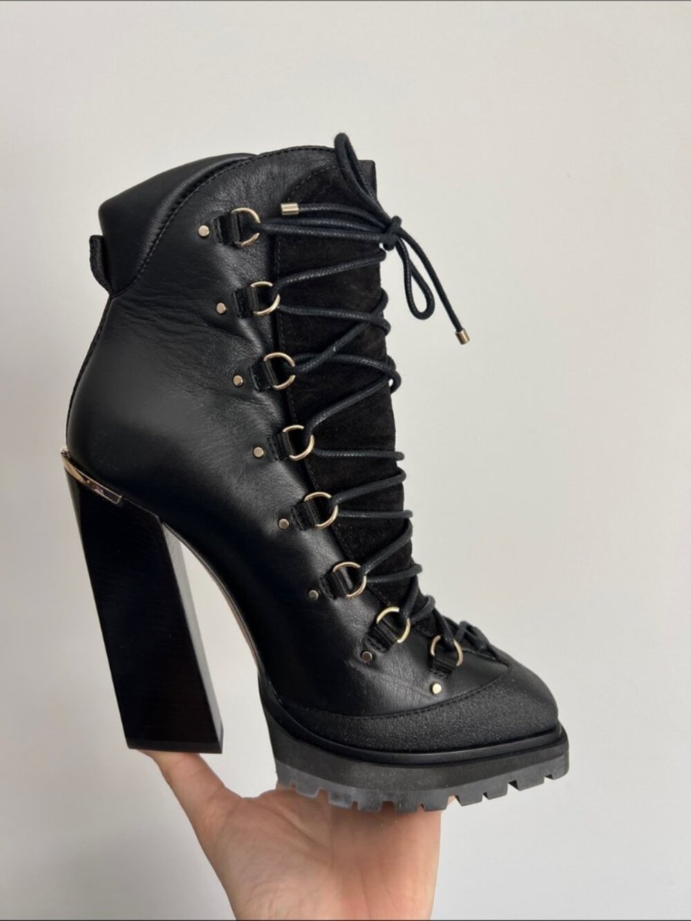 Jimmy Choo Madyn Black Leather Lace Up Ankle Boots Made in Italy EU 37.5 /US 7.5
